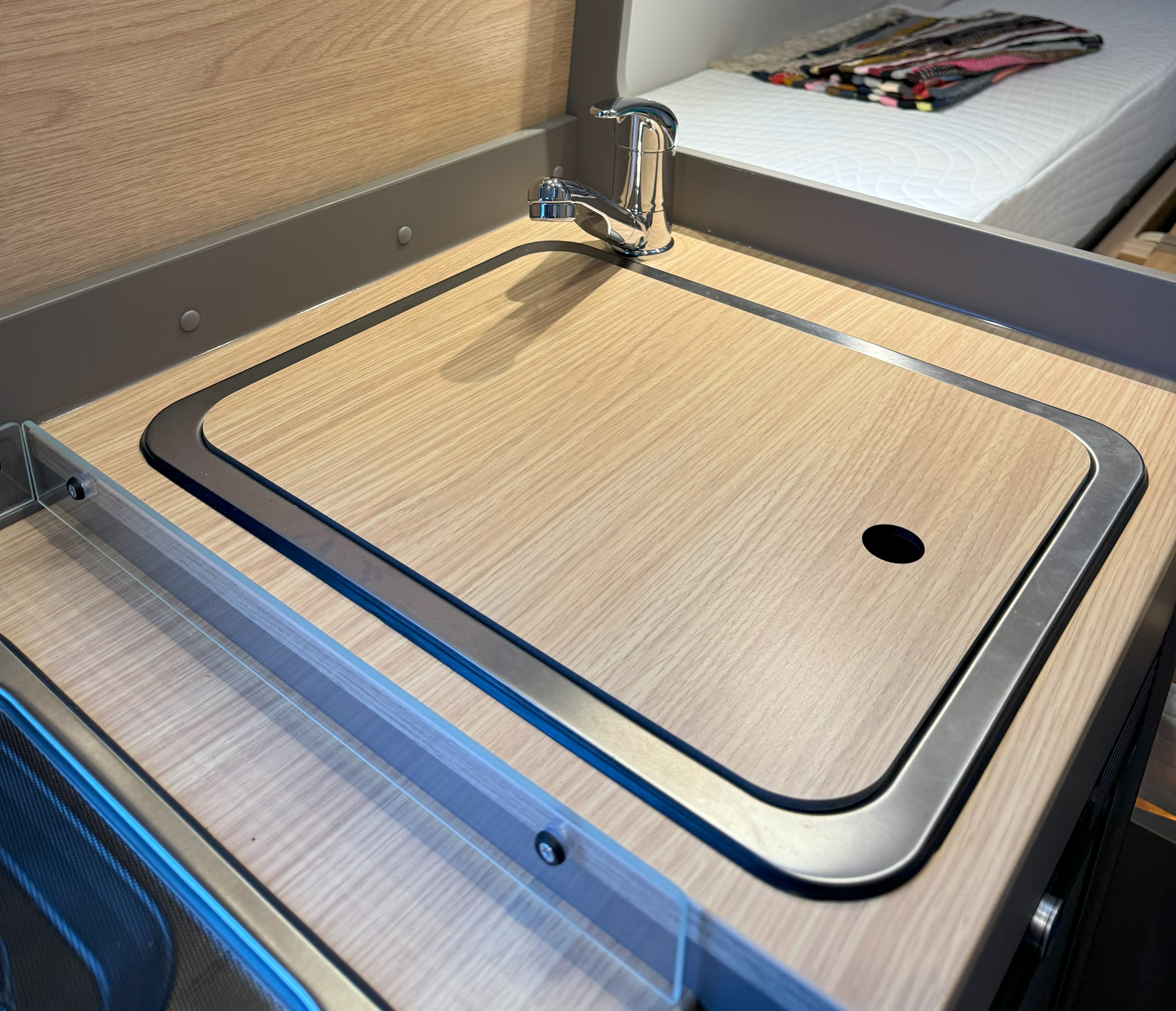 sink kurz.jpg