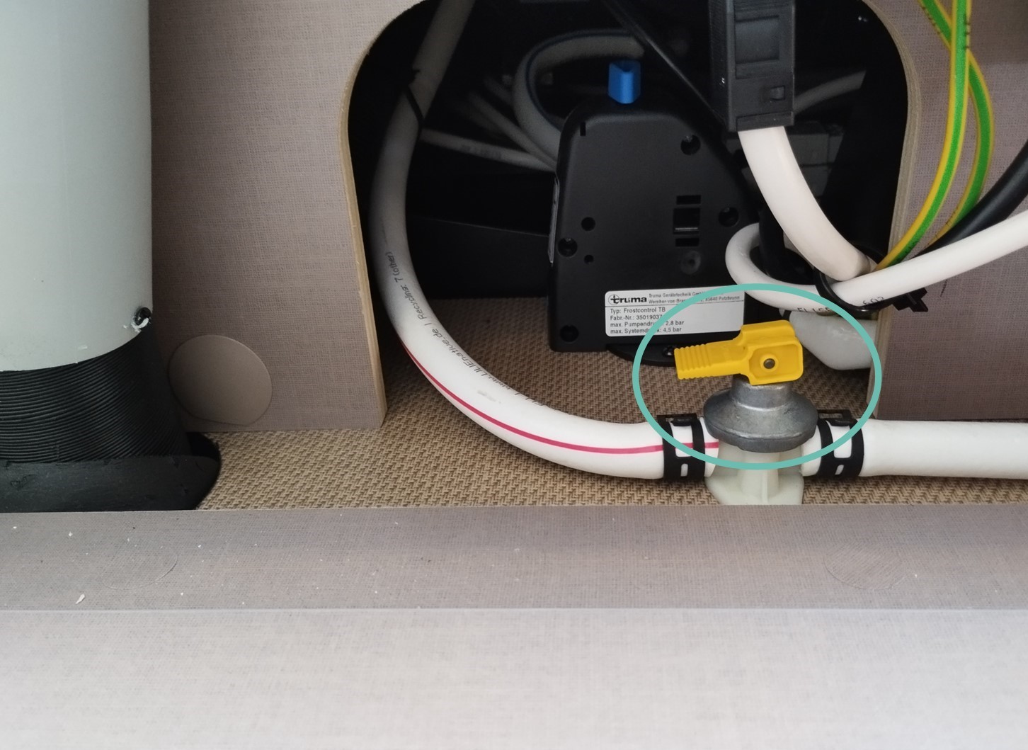 boiler entleerung bürstner eliseo.jpg
