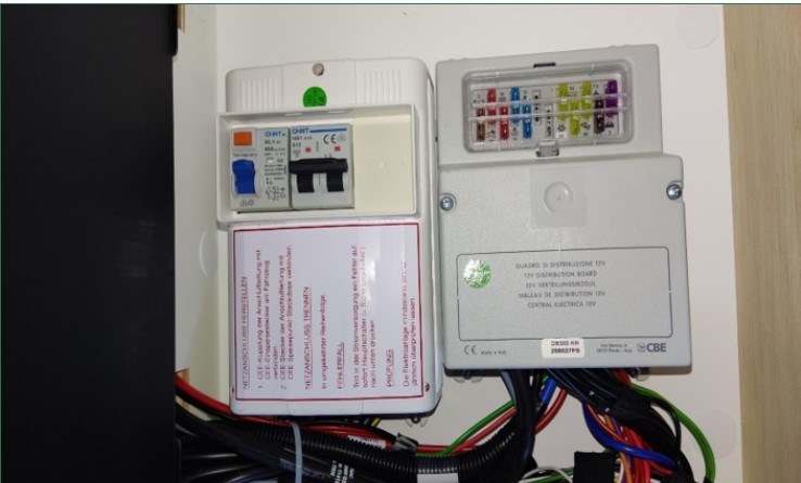 couple cottage fuses overview.jpg