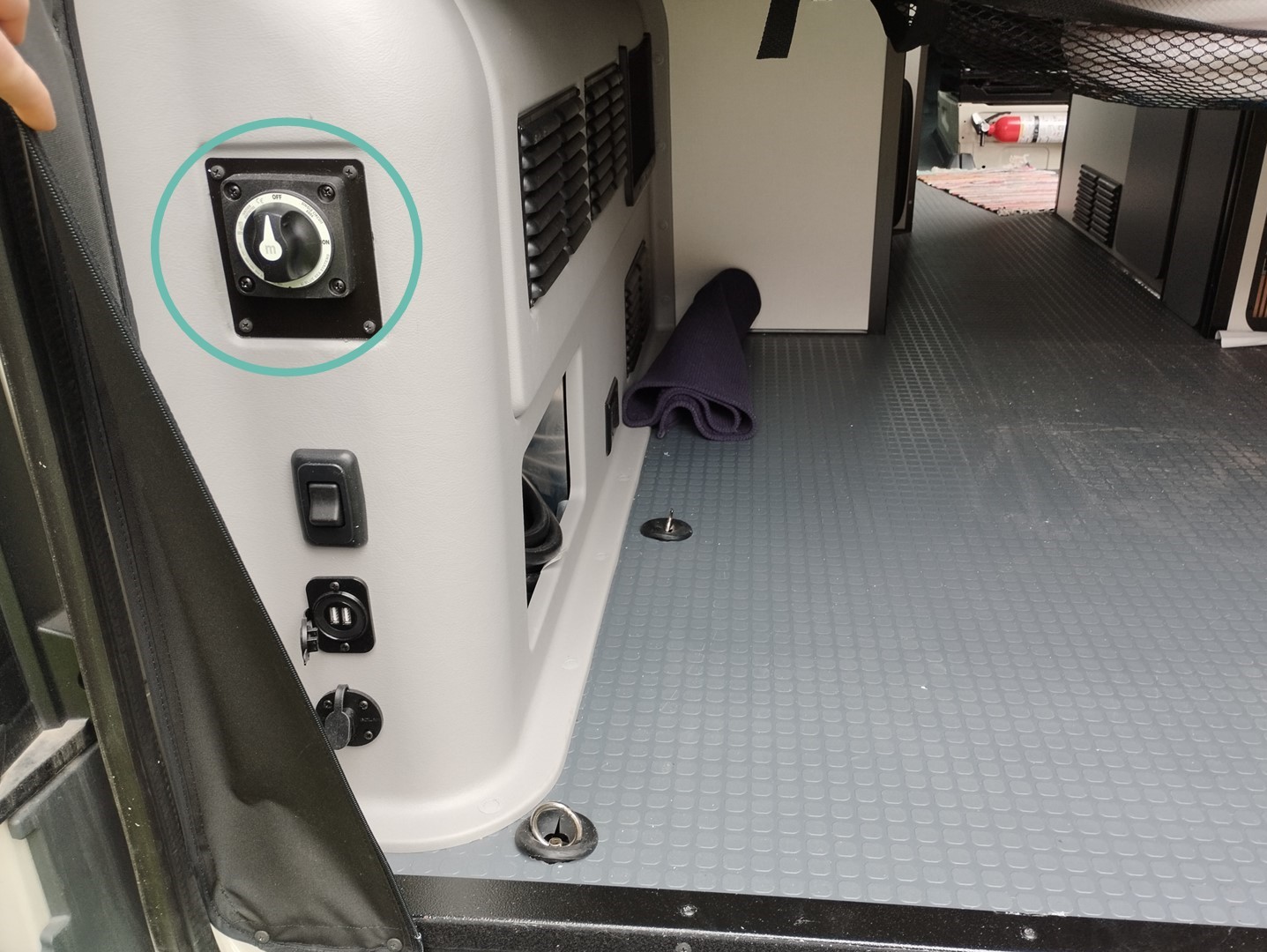 inverter hauptschalter.jpg